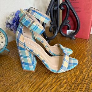 Dolls Kill Mojito Just Flawless Blue & Yellow Plaid Block Heel Sandals Sz 5/6